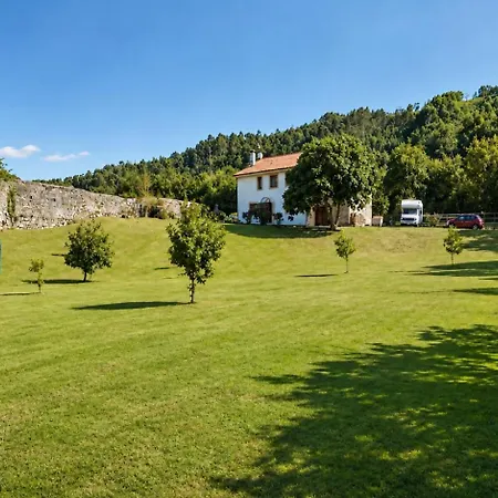 El Joyu Erias | Casa Con Jardin Vallado En Llanes Holiday home *