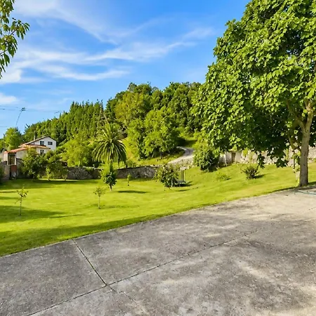 El Joyu Erias | Casa Con Jardin Vallado En Llanes Holiday home *