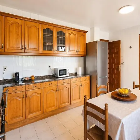 El Joyu Erias | Casa Con Jardin Vallado En Llanes Vidiago