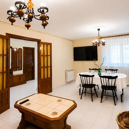 El Joyu Erias | Casa Con Jardin Vallado En Llanes Holiday home Vidiago