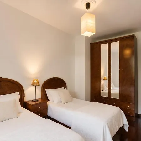 Holiday home El Joyu Erias | Casa Con Jardin Vallado En Llanes *