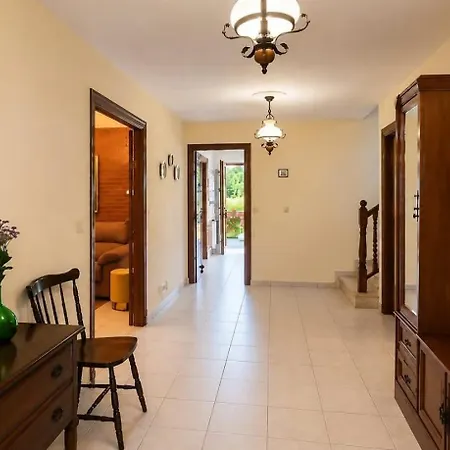 El Joyu Erias | Casa Con Jardin Vallado En Llanes Vidiago